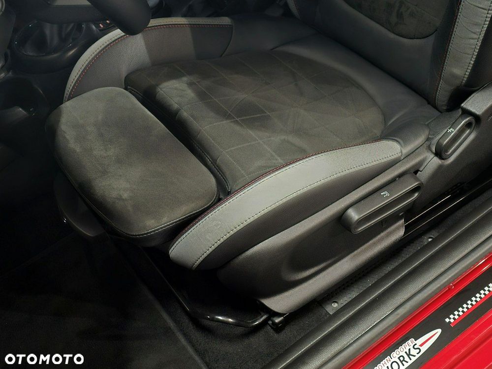 MINI John Cooper Works - 15