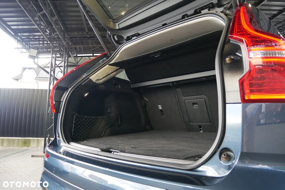 Volvo XC 60 B4 D Momentum Pro - 30