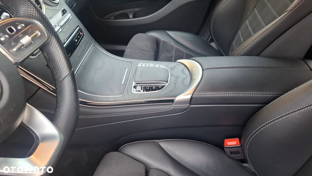 Mercedes-Benz GLC 200 d 4Matic 9G-TRONIC AMG Line Plus - 21