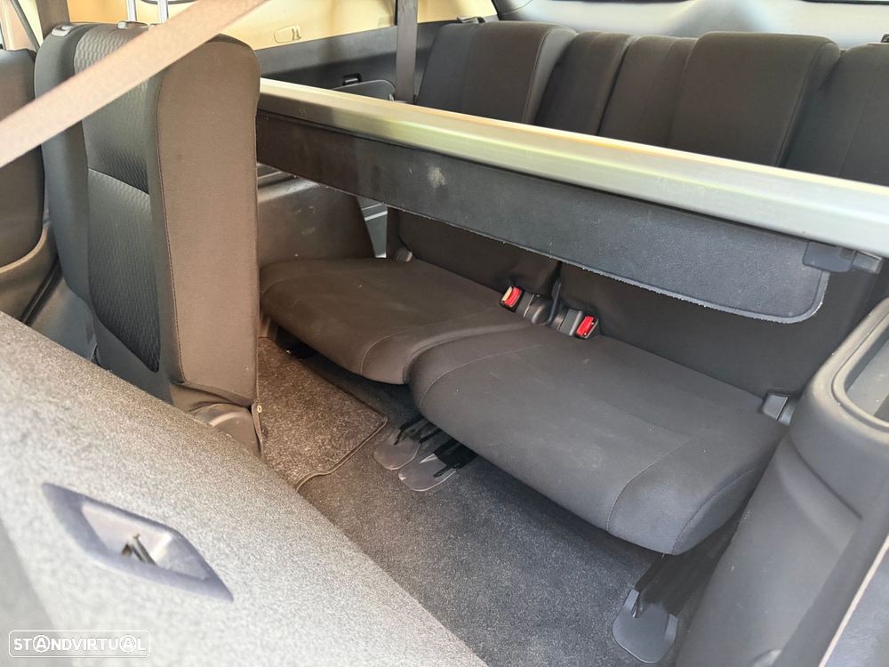 Mitsubishi Outlander 2.2 DI-D Intense - 23