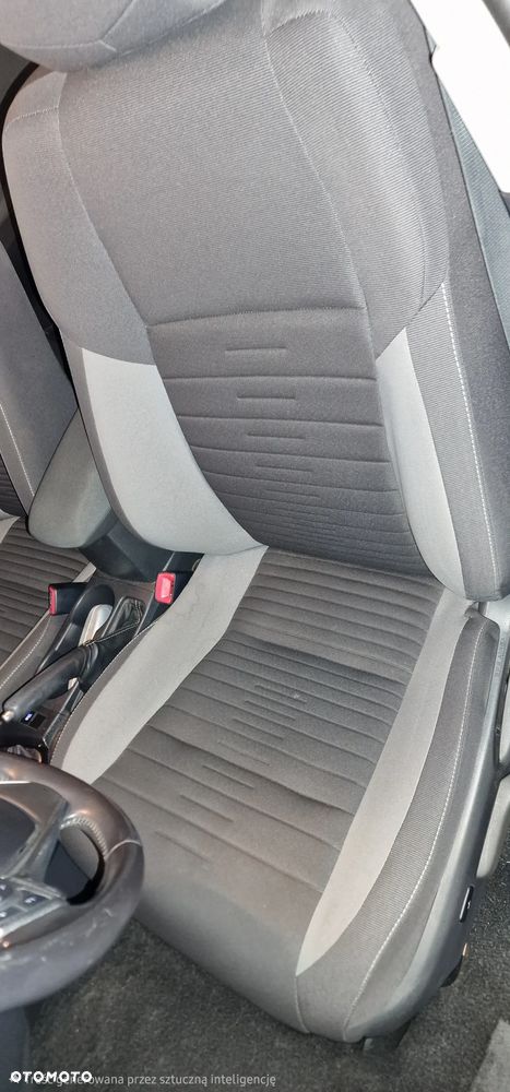 Toyota Auris 1.6 Premium - 11