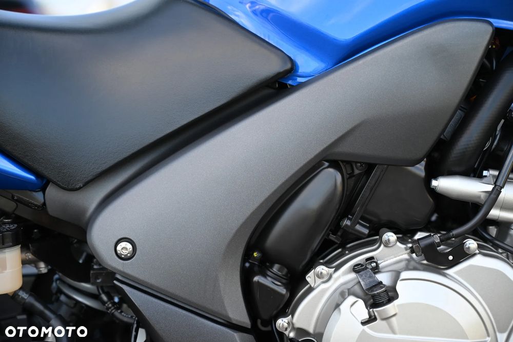 Honda CBF - 22