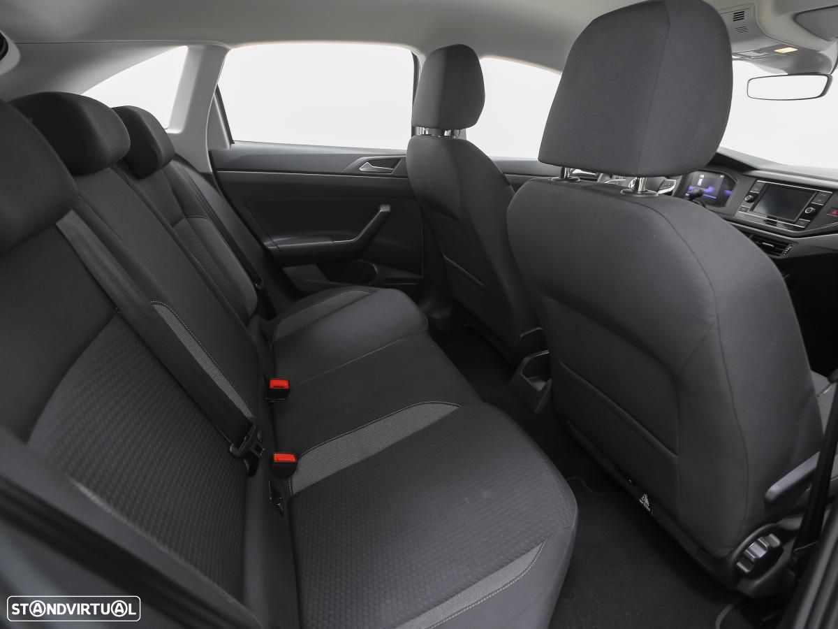 VW Taigo 1.0 TSI - 11