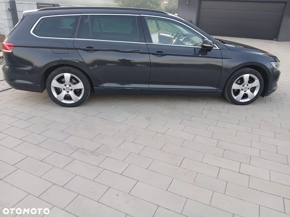 Volkswagen Passat 2.0 TDI (BlueMotion Technology) Comfortline - 11