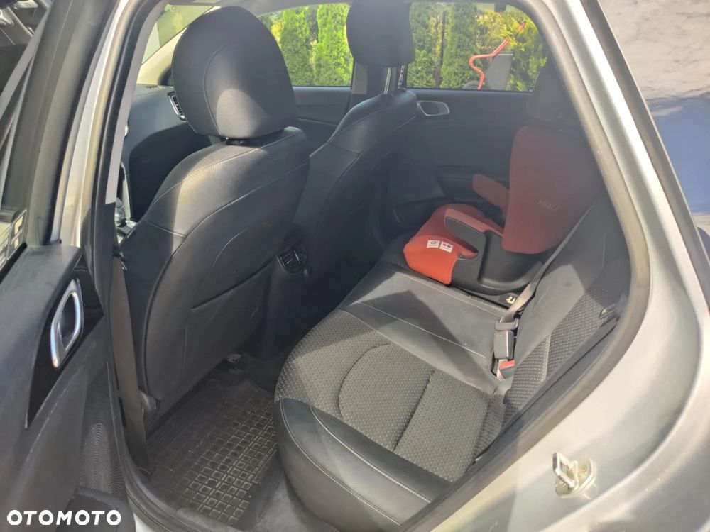 Kia Ceed 1.6 CRDi SCR L DCT - 21