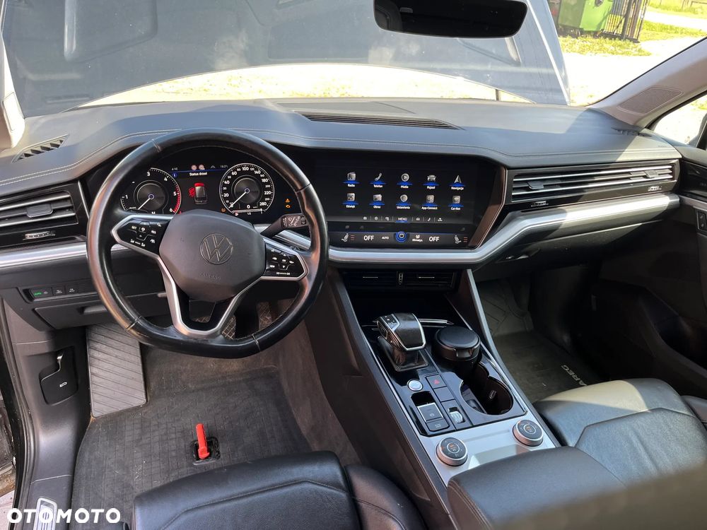 Volkswagen Touareg 3.0 V6 TDI 4Motion DPF Automatik R-Line - 9