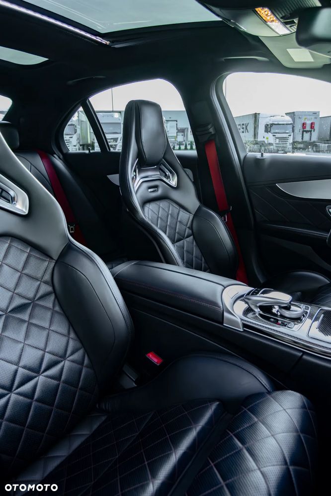 Mercedes-Benz Klasa C AMG 63 S AMG Speedshift 7G-MCT Edition 1 - 21