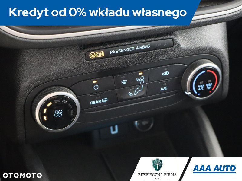 Ford Focus SW - 14