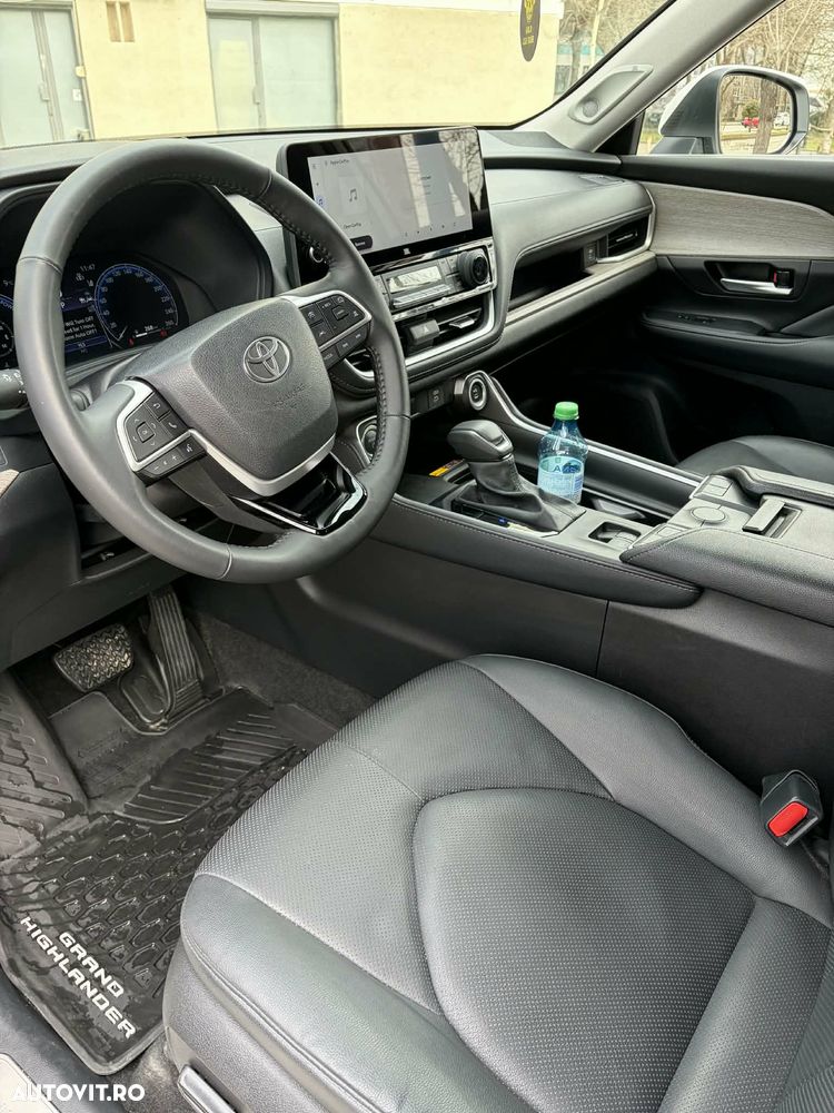 Toyota Highlander 2.5 L Dynamic Force 248CP Luxury Pearly - 6
