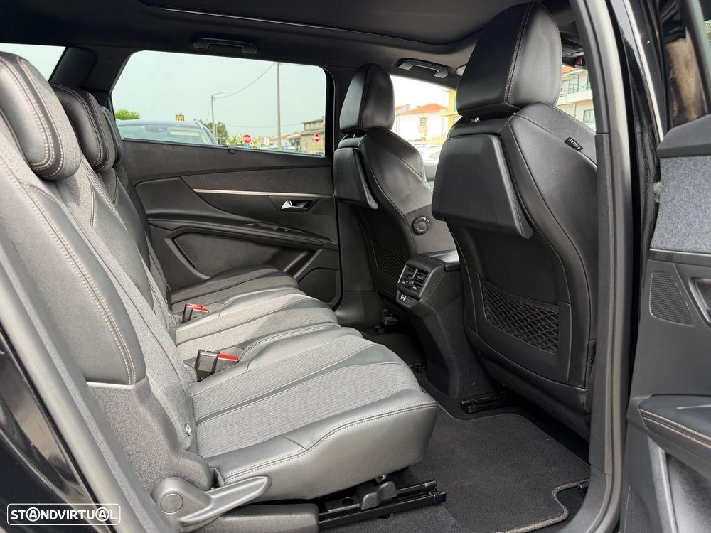 Peugeot 5008 1.5 BlueHDi GT Line J19 EAT8 - 17