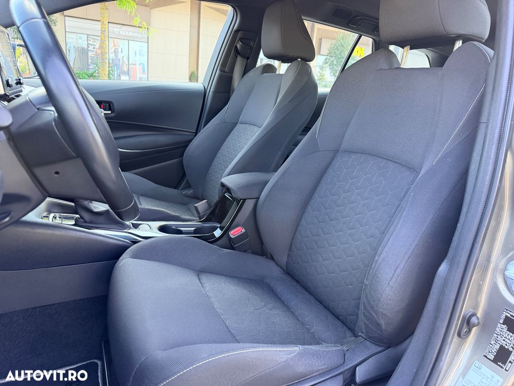 Toyota Corolla 1.8 Business Edition - 10