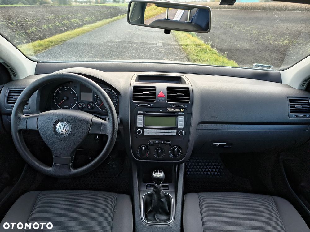 Volkswagen Golf - 11