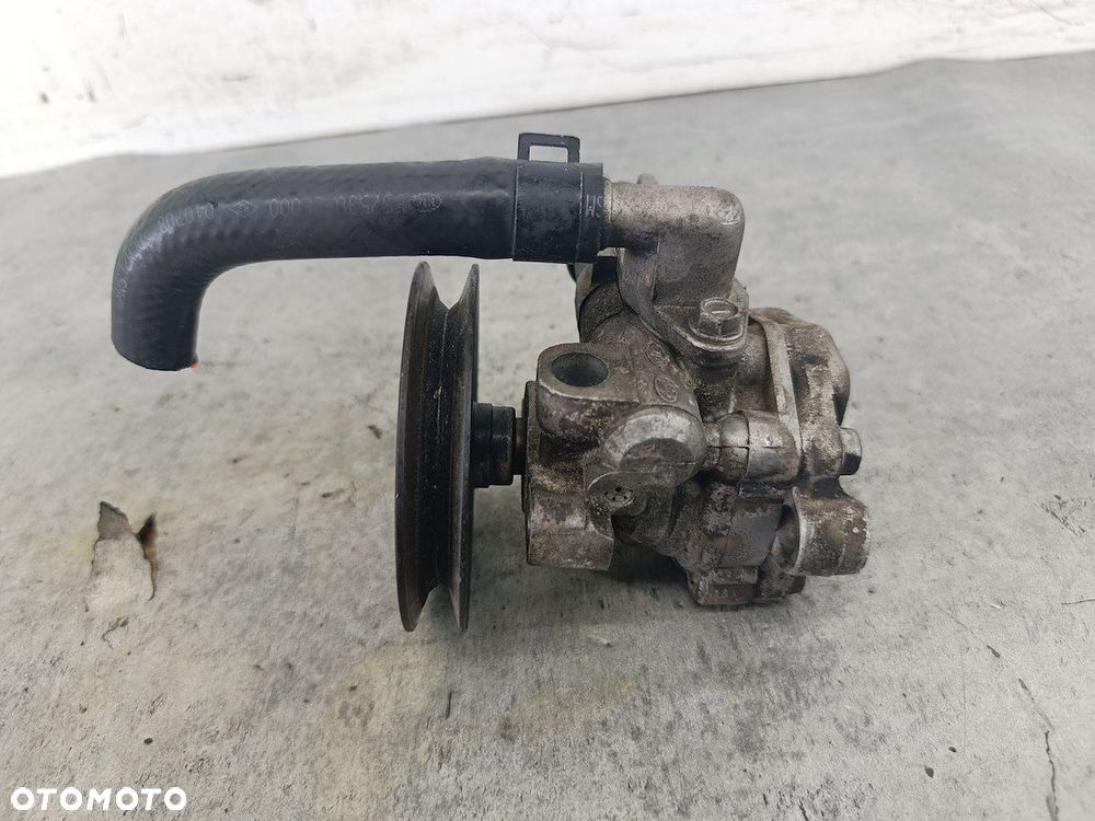 POMPA WSPOMAGANIA KIA CERATO 1.6 16V - 1