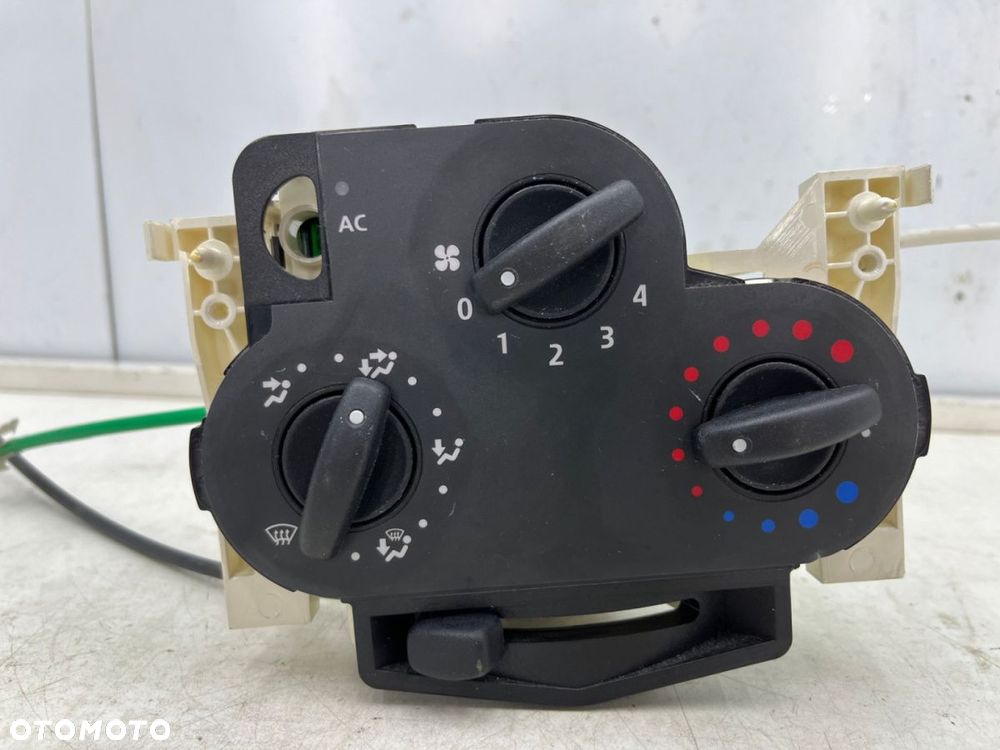 Panel klimatyzacji Dacia Logan 1 I Mcv 05-14r. sterowania nawiewem wentylacją BEZ KLIMY 69570002 - 2