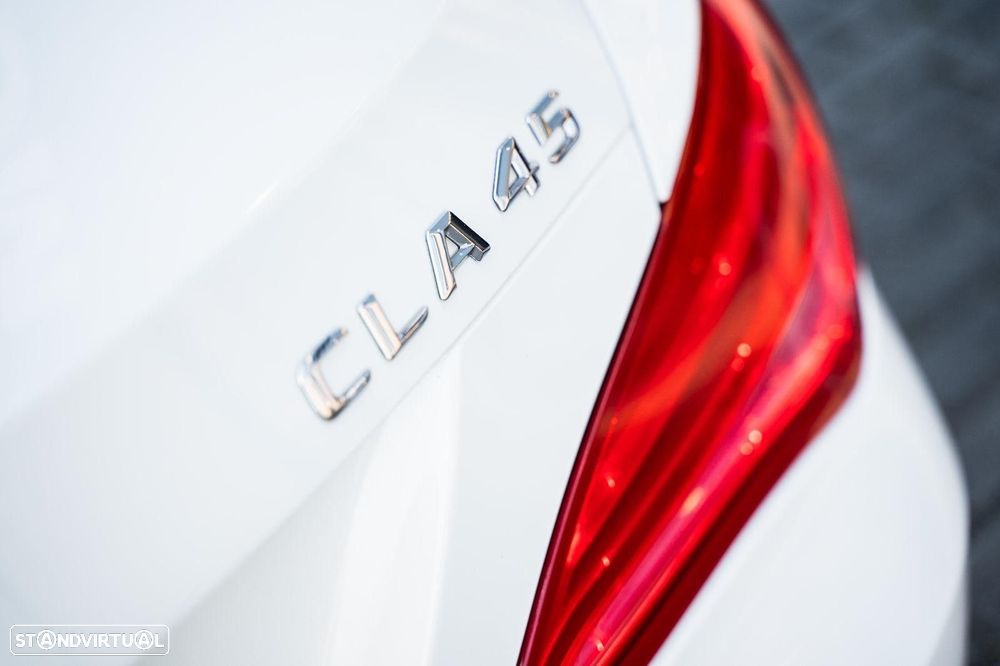 Mercedes-Benz CLA 45 AMG - 7