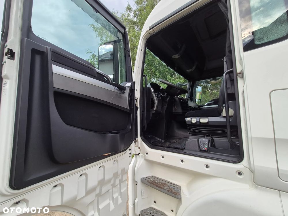 MAN TGX - 8