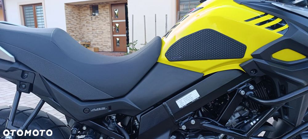 Suzuki V-STROM - 24