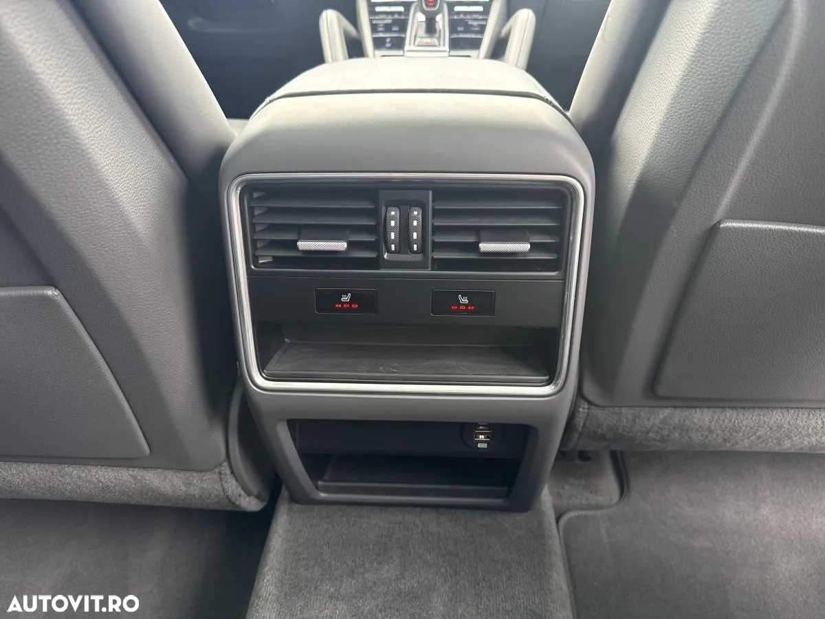 Porsche Cayenne Standard - 23