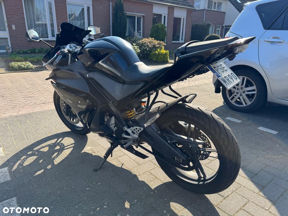 Yamaha YZF - 7