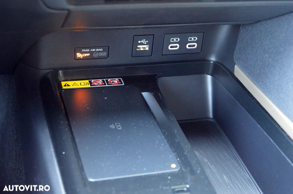 Toyota Camry Business Edition - 39