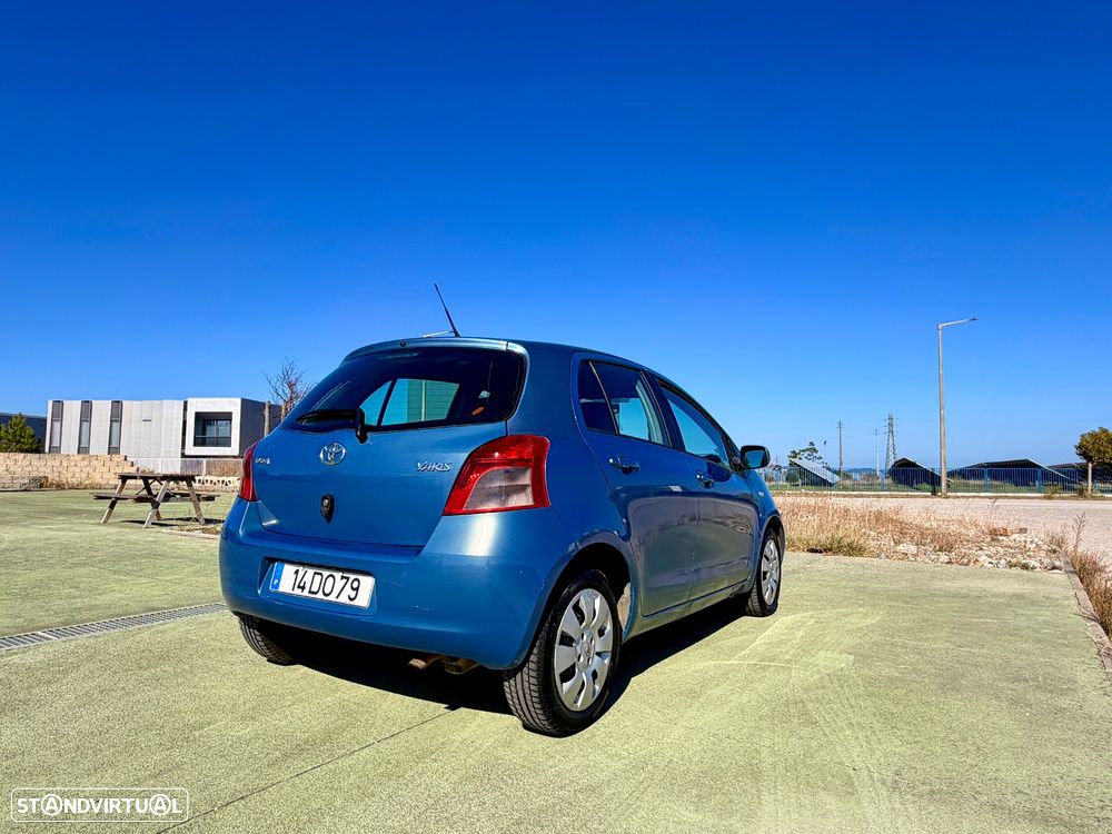 Toyota Yaris 1.4 D-4D Sol AC+VSC - 31