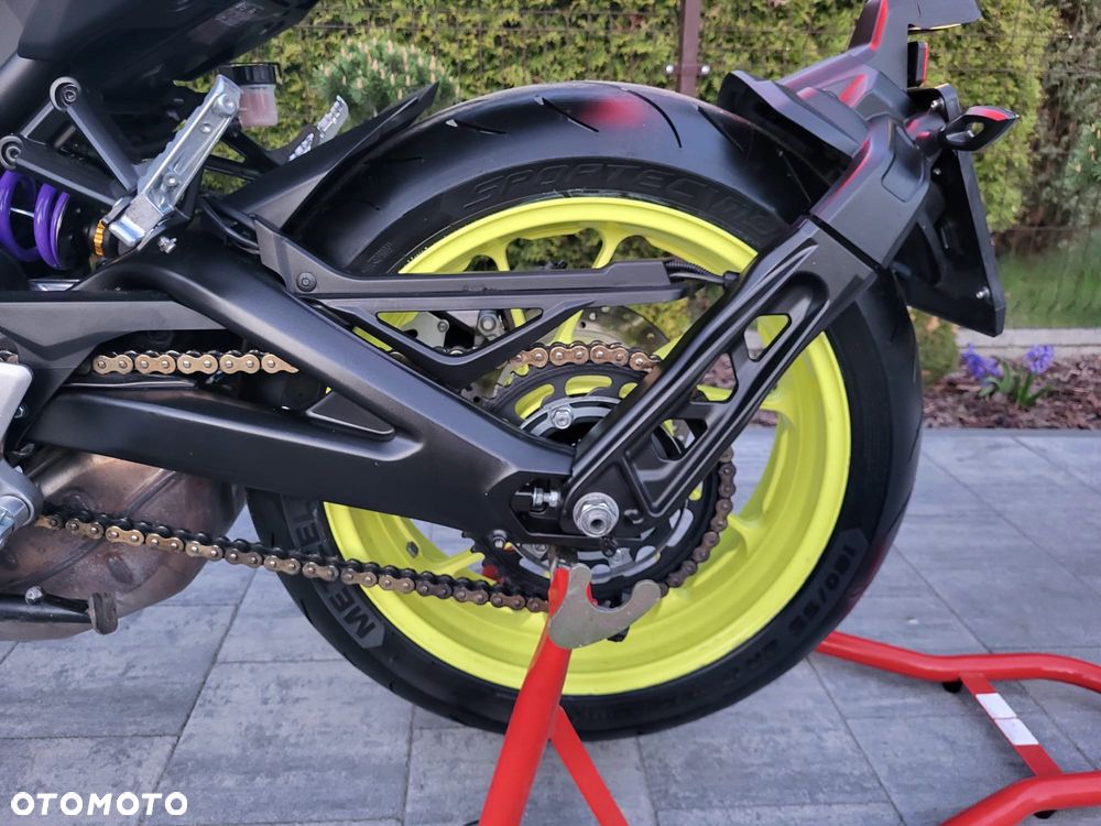 Yamaha MT - 22