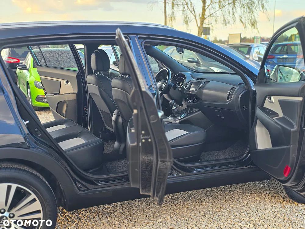 Kia Sportage 1.7 CRDI 2WD ISG Dream-Team Edition - 12