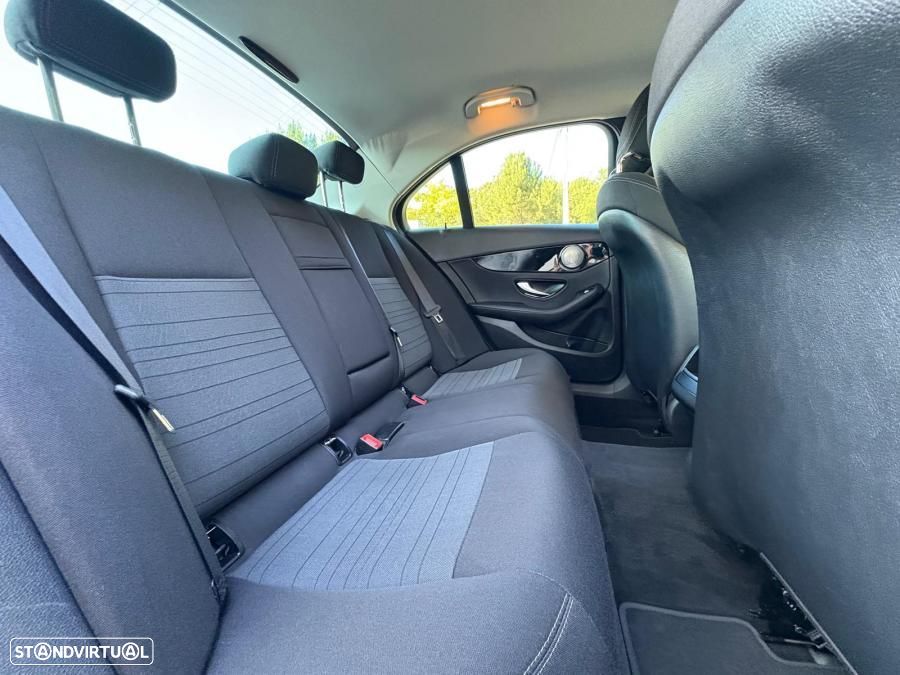 Mercedes-Benz C 180 BlueTEC Avantgarde - 24