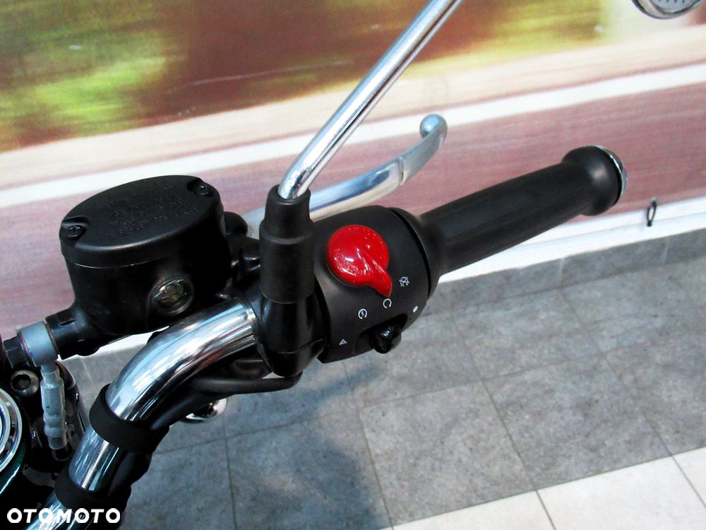 Royal Enfield Classic - 11