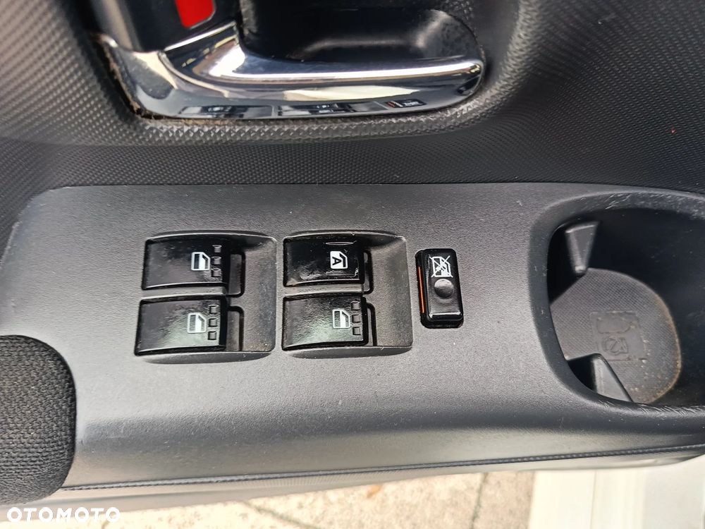 Daihatsu Materia - 19