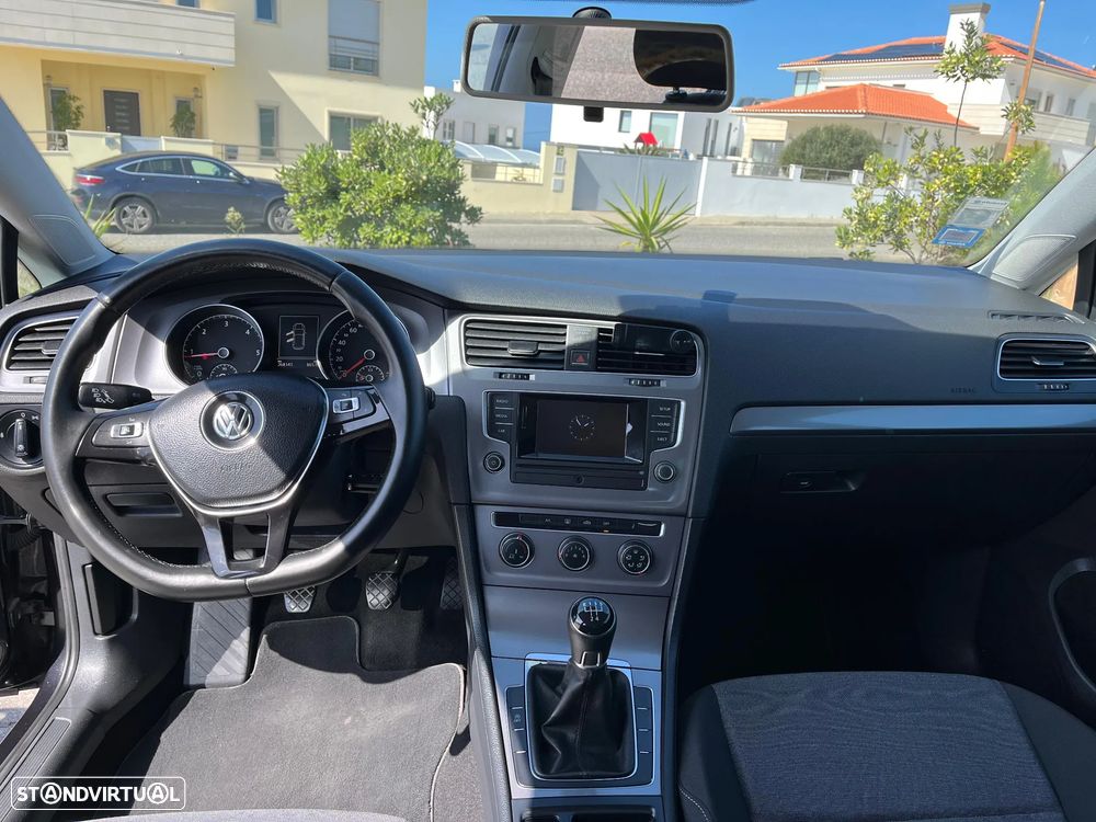 VW Golf 1.6 TDi Trendline BlueMotion - 30
