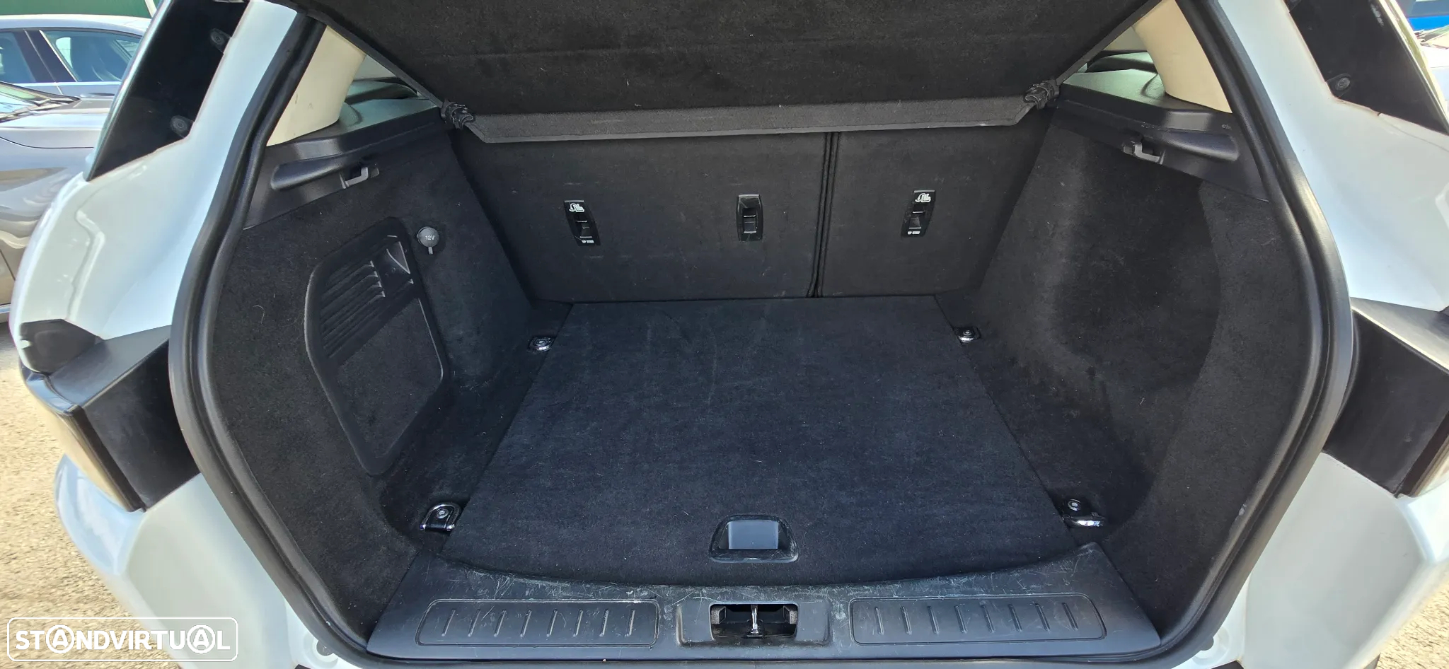 Land Rover Range Rover Evoque 2.0 TD4 HSE Dynamic Auto - 35