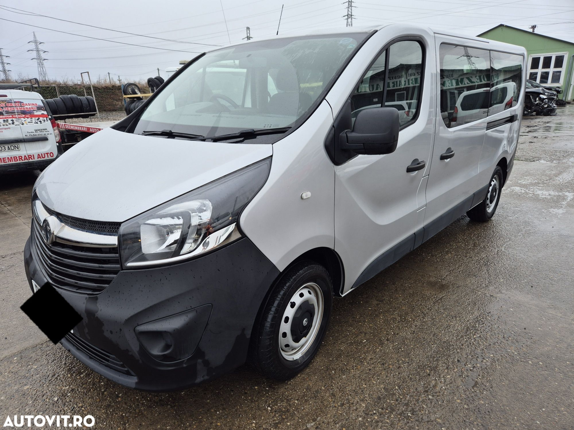 Dezmembram Opel Vivaro 2017 1.6dci BiTurbo R9M Manual - 2