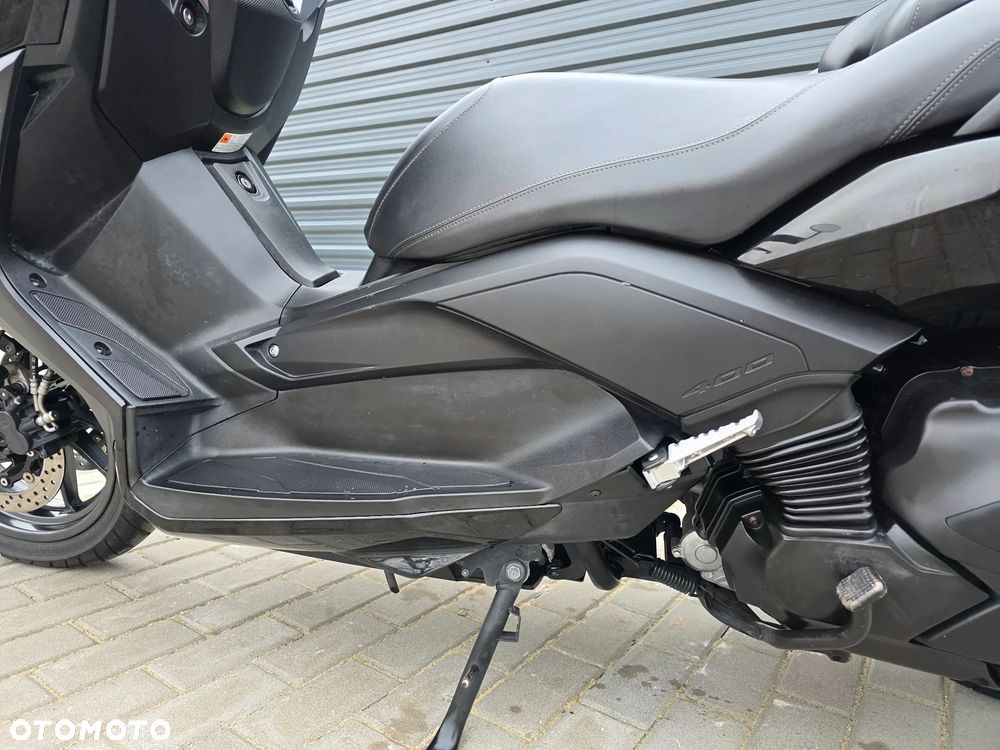 Yamaha X-max - 19