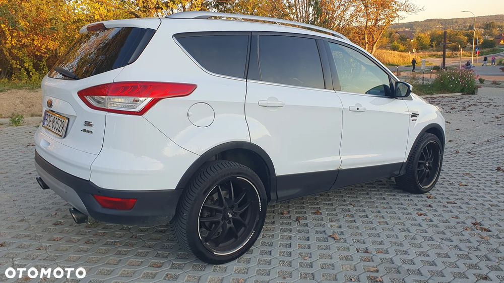 Ford Kuga - 22