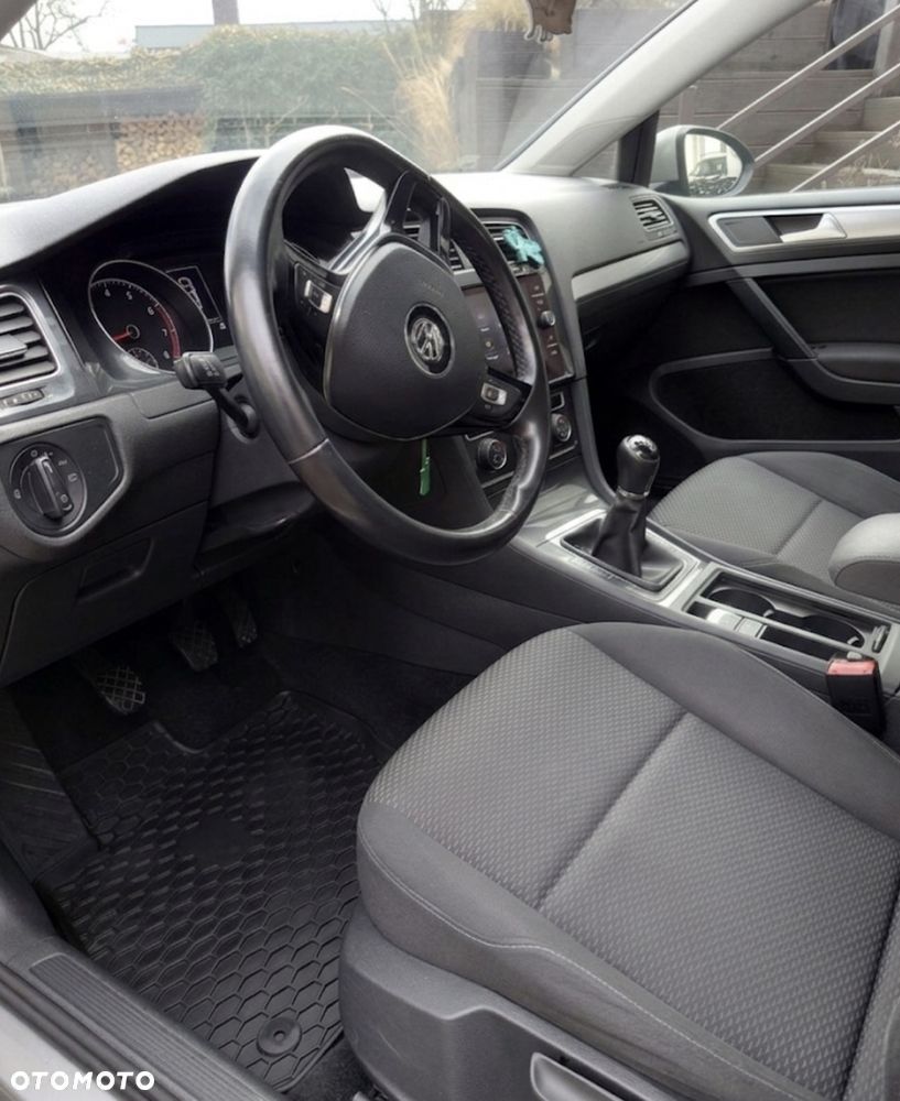 Volkswagen Golf 1.5 TSI BMT Trendline - 6
