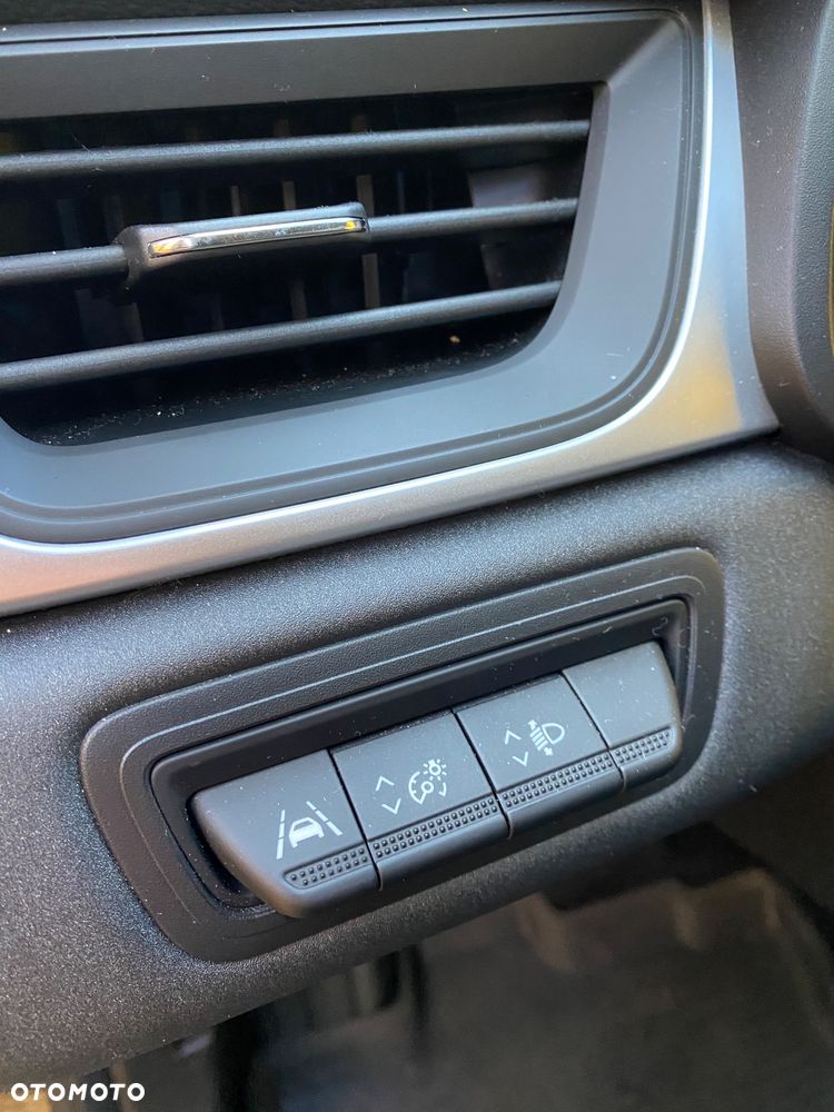 Renault Captur - 18