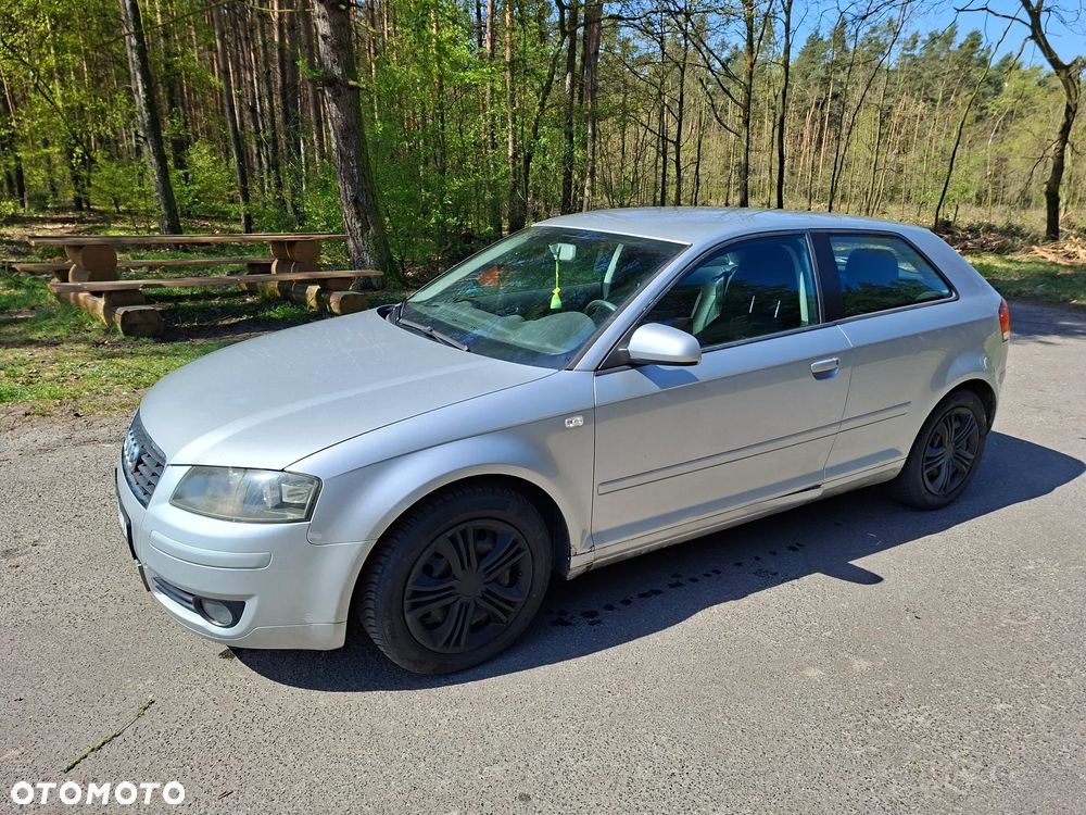 Audi A3 3-drzwiowe 1.6 FSI Ambiente - 1