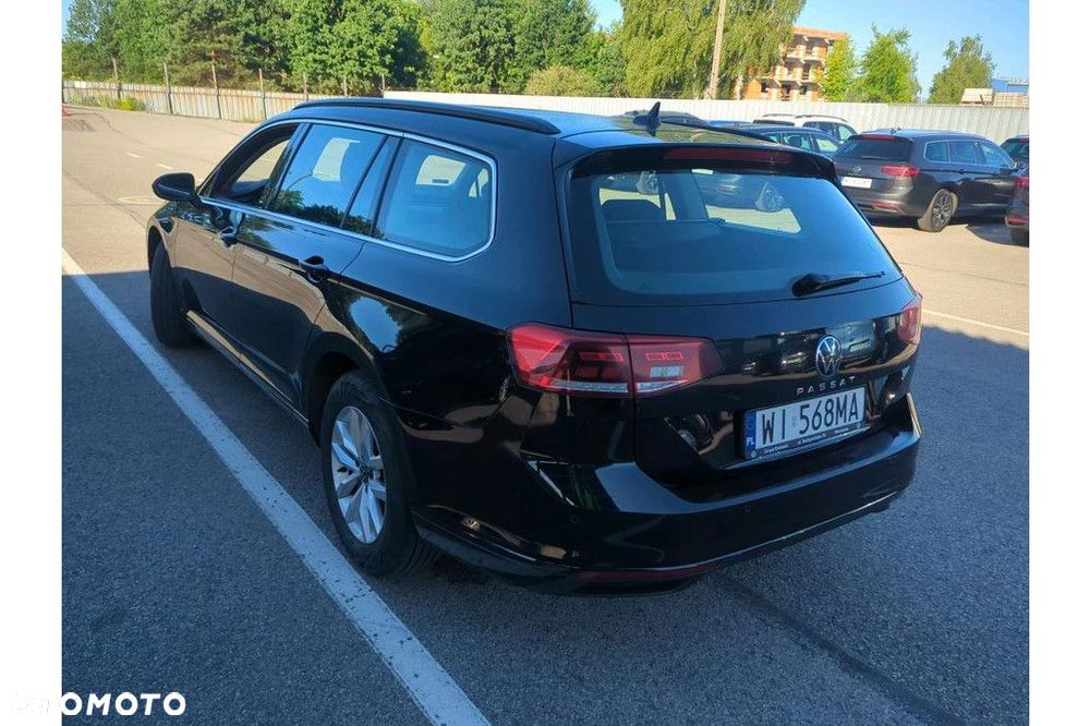 Volkswagen Passat Variant 2.0 TDI EVO Business DSG - 2