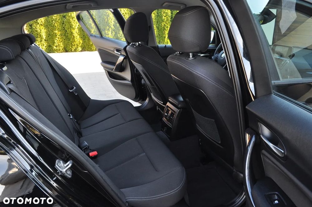 BMW Seria 1 118d Sport Line - 7