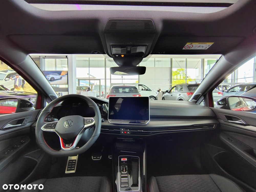 Volkswagen Golf - 28