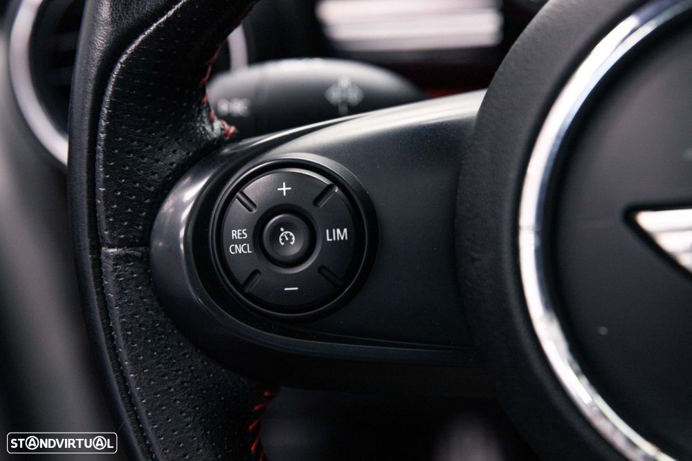 MINI 3 Portas John Cooper Works - 23