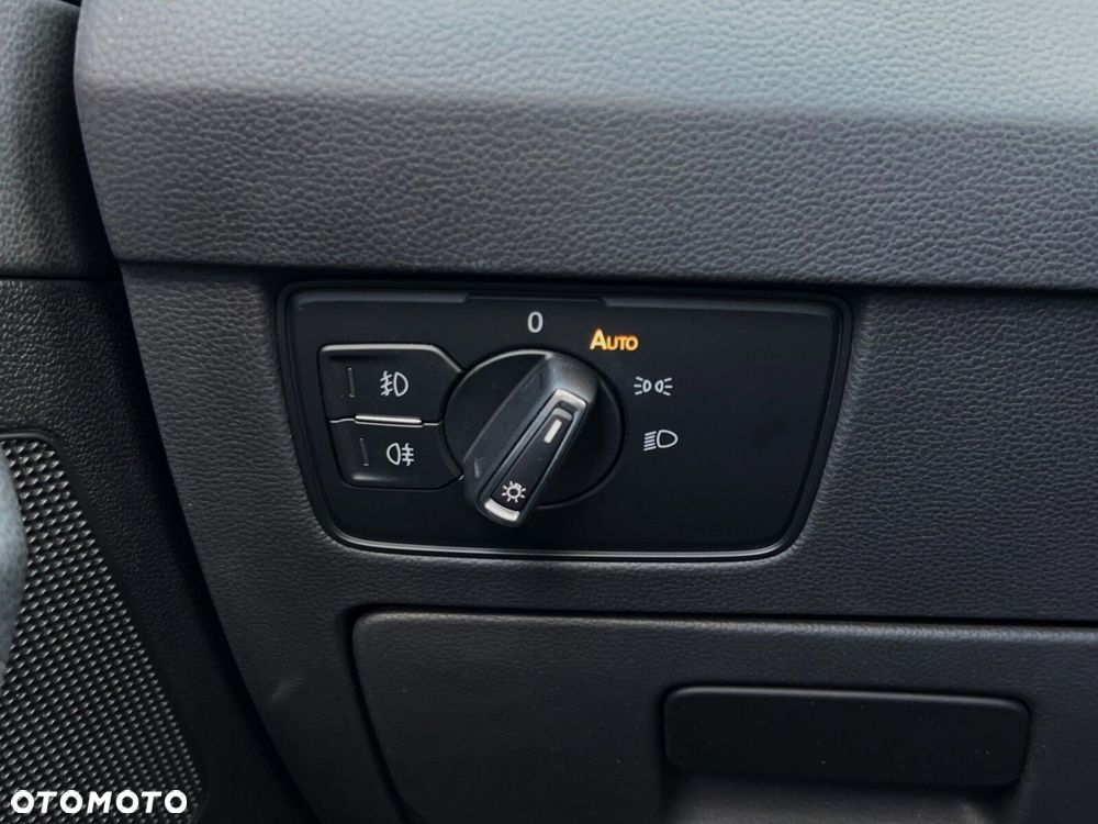 Volkswagen Passat 2.0 TDI Business DSG - 20