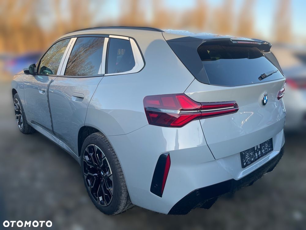 BMW X3 xDrive20 mHEV - 4