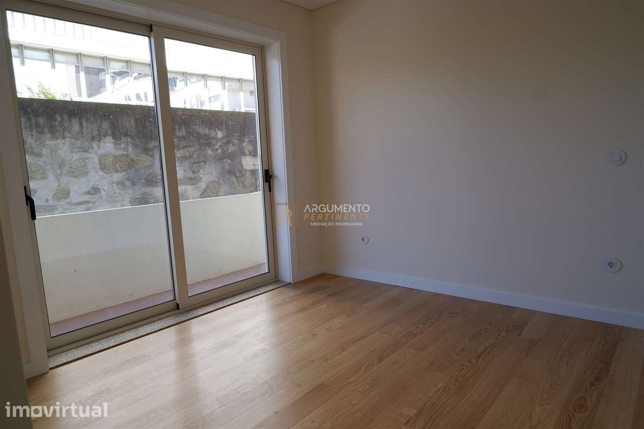 T3 totalmente recuperado com garagem box na Boavista - Grande imagem: 5/44