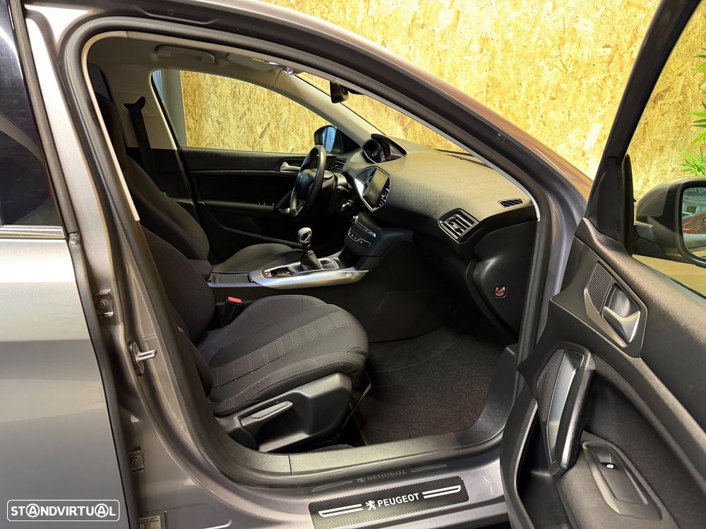 Peugeot 308 1.6 BlueHDi Allure J17 - 11