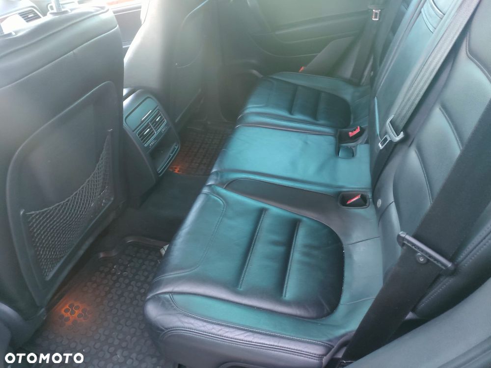 Volkswagen Touareg - 16