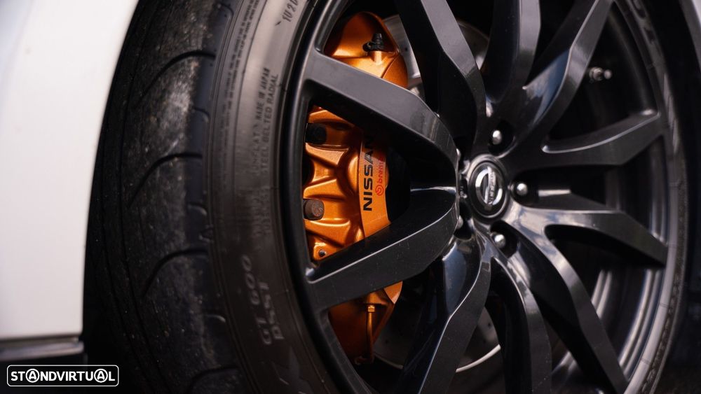 Nissan GT-R 3.8 V6 Black Edition - 18