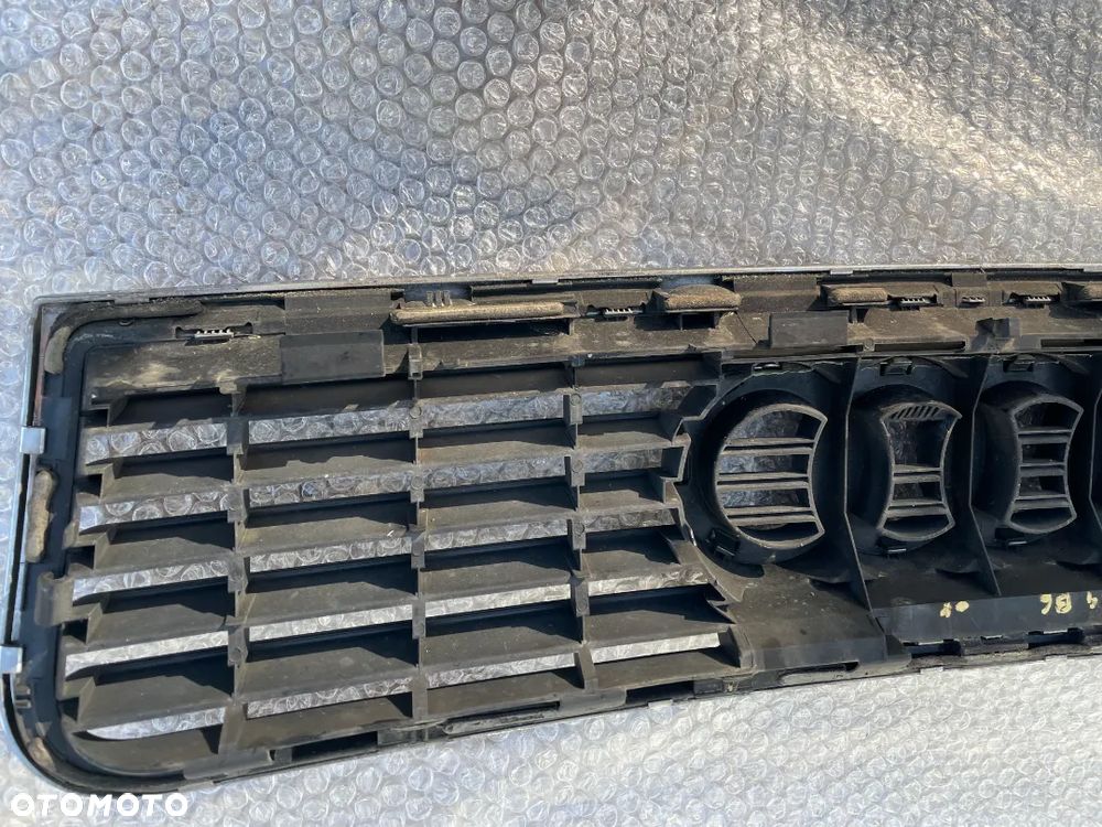 GRILL ATRAPA  ZDERZAKA AUDI A4 B6 8E0853651F - 5