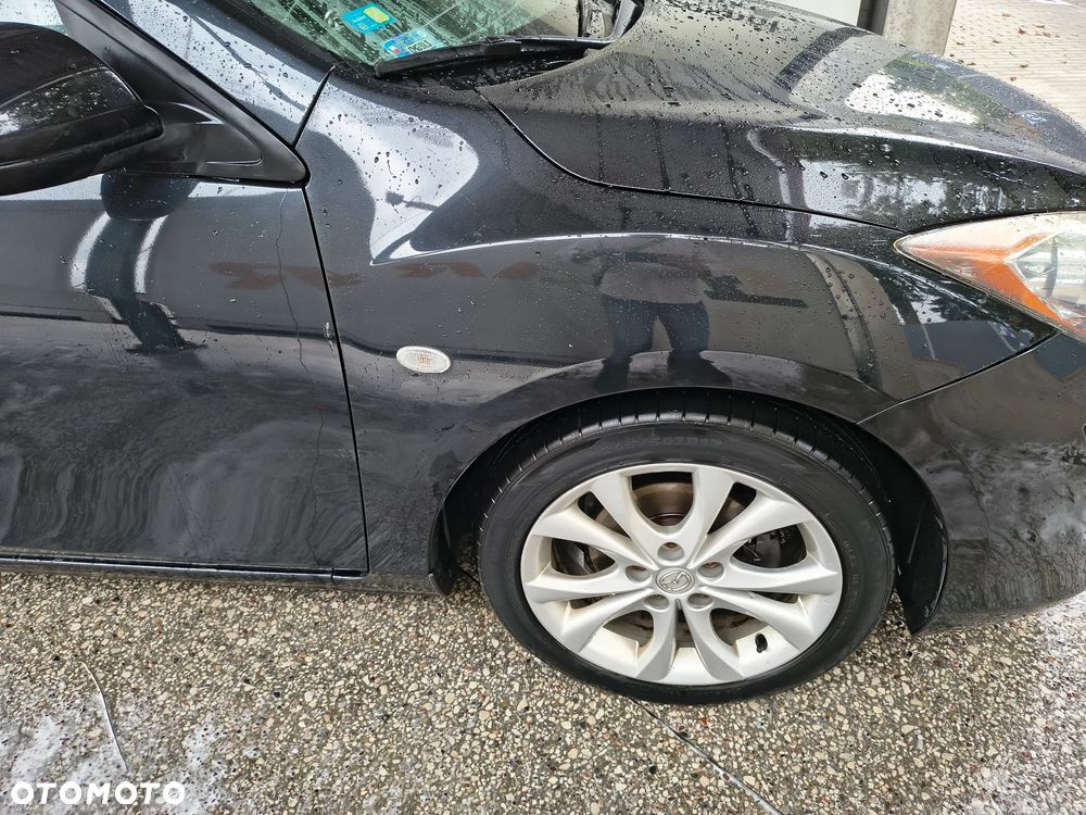 Mazda 3 1.6 Exclusive + - 10